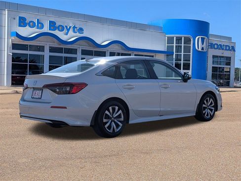 Certified 2024 Honda Civic LX image 5