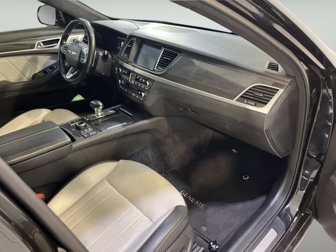 Used 2018 Genesis G80 3.3T Sport RWD image 18