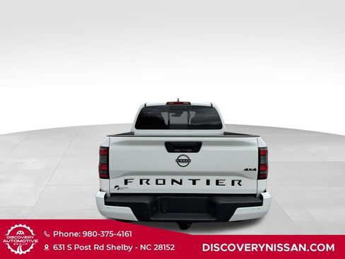New 2026 Nissan Frontier 4x4 Crew Cab image 8