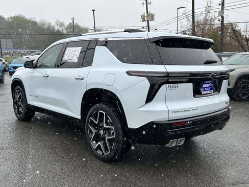 New 2026 Chevrolet Traverse High Country w/ LPO, Floor Liner Package image 5