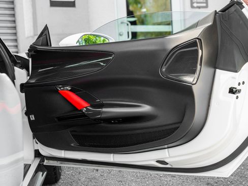 Used 2022 Ferrari SF90 Stradale Coupe image 30