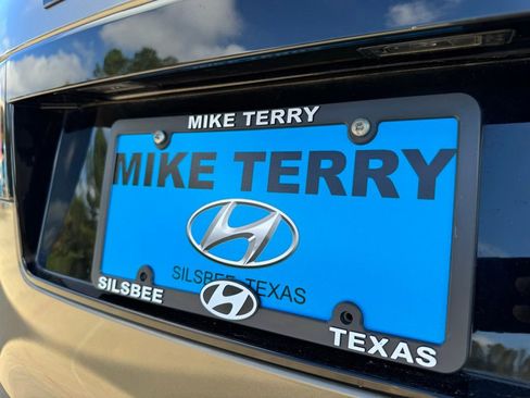 Used 2019 Land Rover Discovery HSE Luxury image 19