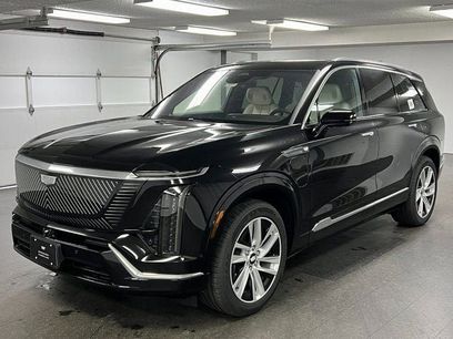 New 2026 Cadillac Vistiq Luxury w/ LPO, Floor Liner Package