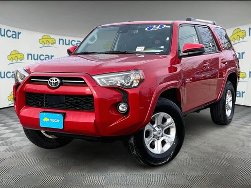 Used 2024 Toyota 4Runner SR5 image 3
