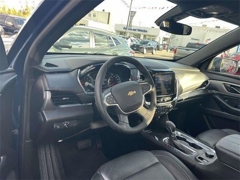 Certified 2023 Chevrolet Traverse LT image 16