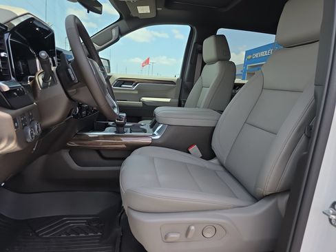 New 2026 Chevrolet Silverado 1500 RST w/ Convenience Package II AWD/4WD image 10