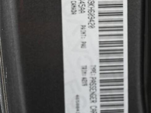 Used 2019 Chrysler 300 S image 7