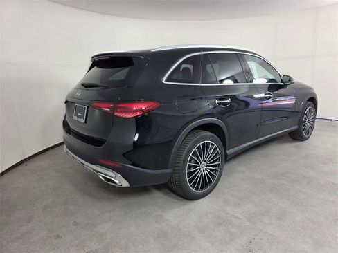 New 2026 Mercedes-Benz GLC 300 image 4