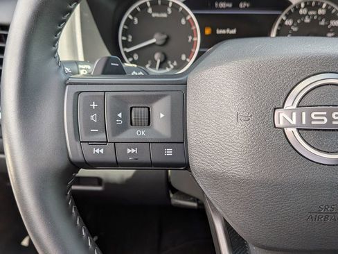 Certified 2025 Nissan Rogue SV FWD image 19