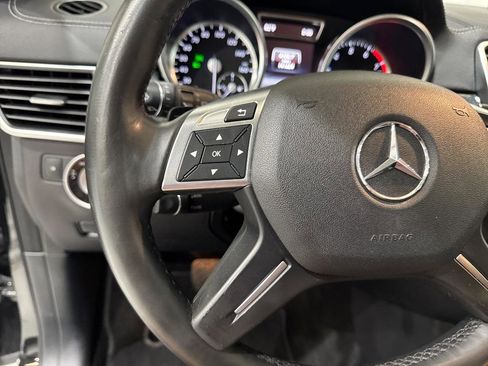 Used 2016 Mercedes-Benz GL 450 4MATIC image 34