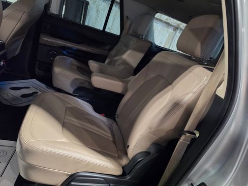 Used 2024 Ford Expedition Max Limited AWD/4WD image 7