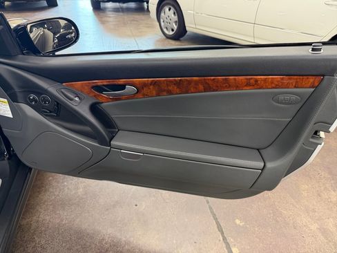 Used 2005 Mercedes-Benz SL 500 image 15