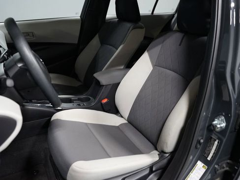 Used 2026 Toyota Corolla LE FWD image 6