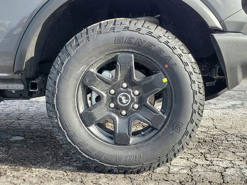 New 2025 Ford Bronco Big Bend image 9