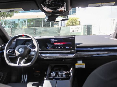 New 2026 BMW i5 M60 AWD/4WD image 12