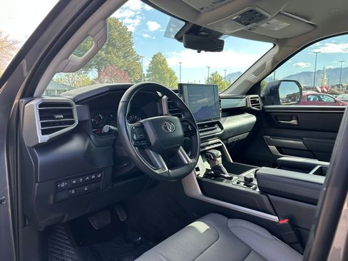 Used 2022 Toyota Tundra SR5 w/ Advanced Technology Package image 11