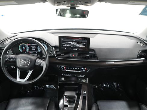 Used 2024 Audi Q5 e Premium w/ Convenience Package AWD/4WD image 13