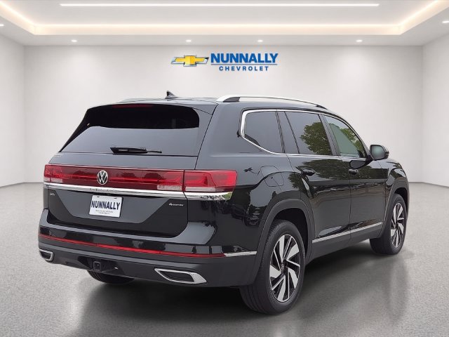 Used 2024 Volkswagen Atlas SEL AWD/4WD image 5