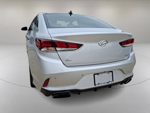 Used 2018 Hyundai Sonata Limited FWD image 8