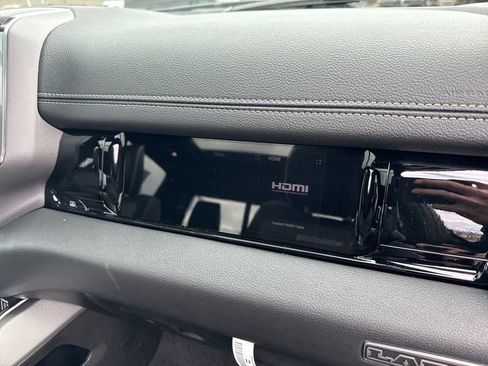 New 2026 RAM 1500 Laramie AWD/4WD image 32