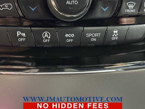 Used 2022 Jeep Grand Cherokee Limited w/ Tech Group AWD/4WD image 36
