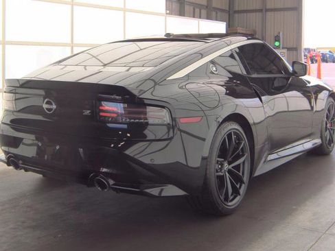 Used 2025 Nissan Z Performance w/ Floor Mat Package RWD image 5