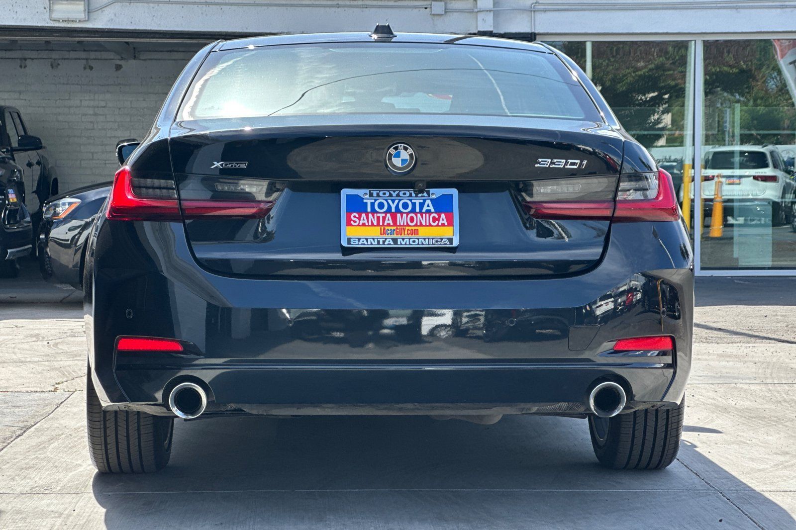 Used 2023 BMW 330i xDrive Sedan w/ Driving Assistance Package AWD/4WD image 5