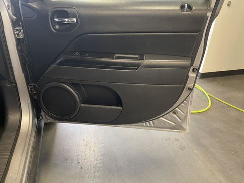 Used 2016 Jeep Patriot High Altitude image 20