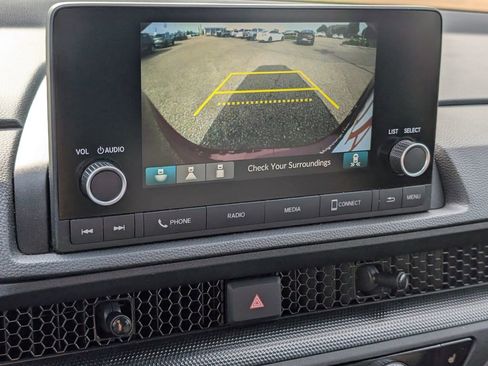 Used 2025 Honda CR-V Sport image 17
