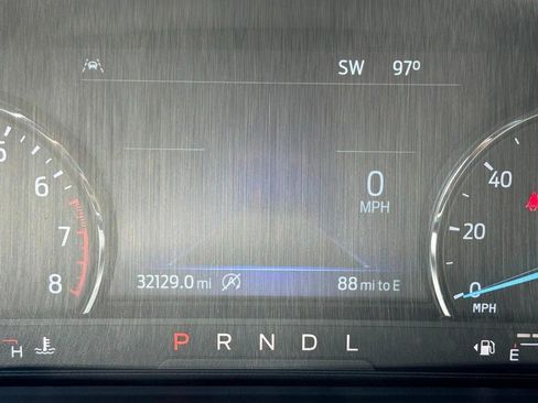 Used 2024 Ford Explorer XLT w/ Equipment Group 202A AWD/4WD image 21
