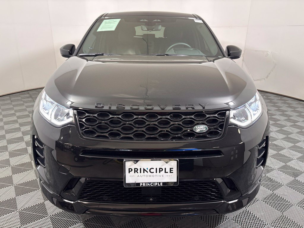 Used 2025 Land Rover Discovery Sport Dynamic SE AWD/4WD image 3