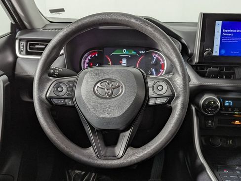 Certified 2025 Toyota RAV4 XLE image 29