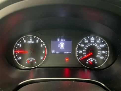 Used 2023 Kia Seltos LX image 11