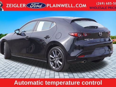 Used 2021 MAZDA MAZDA3 s image 3