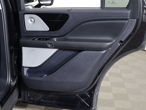 Used 2025 Lincoln Aviator Reserve w/ Equipment Group 201A AWD/4WD image 33