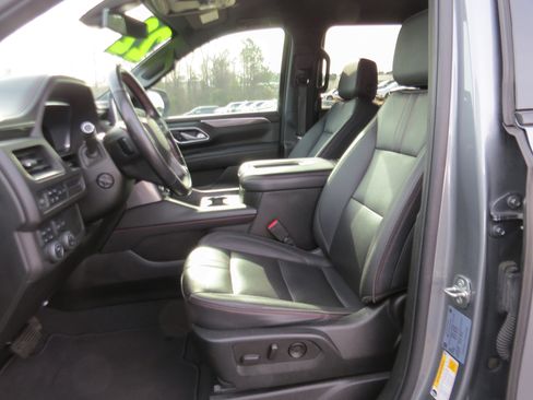 Certified 2022 Chevrolet Suburban RST w/ Luxury Package image 17