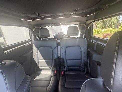 Used 2025 Ford Bronco Badlands AWD/4WD image 8
