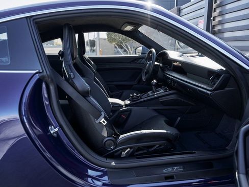 Used 2025 Porsche 911 GT3 w/ Chrono Package RWD image 30
