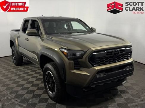 Used 2026 Toyota Tacoma TRD Off-Road AWD/4WD image 1
