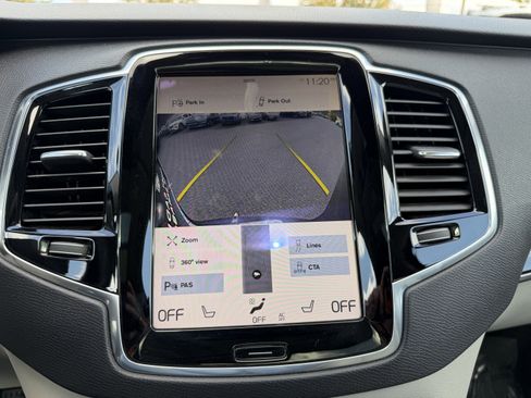 Used 2017 Volvo XC90 T6 Momentum w/ Vision Package image 24