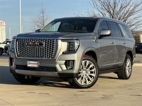 Used 2023 GMC Yukon Denali w/ Max Trailering Package image 2