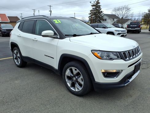 Used 2021 Jeep Compass Limited AWD/4WD image 3