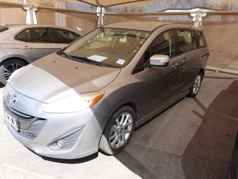 Used 2015 MAZDA MAZDA5 Touring FWD image 3