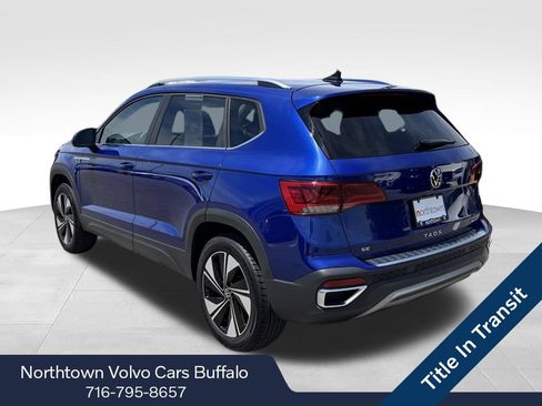 Used 2024 Volkswagen Taos SE AWD/4WD image 3