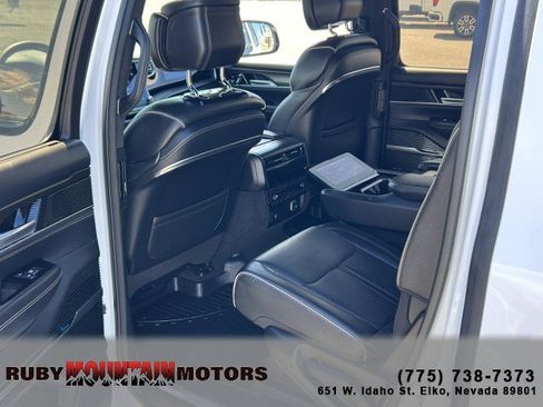 Used 2024 Jeep Grand Wagoneer Series II Obsidian w/ Quick Order Packagew 28T AWD/4WD image 21