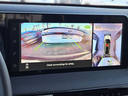 New 2026 Nissan Kicks SR FWD image 17