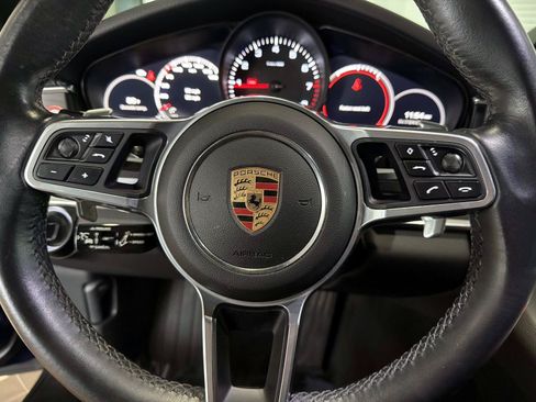 Used 2020 Porsche Panamera image 24