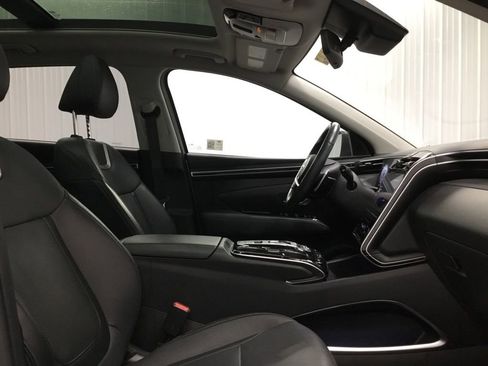 Used 2024 Hyundai Tucson Limited image 25