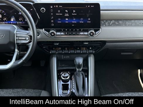 Used 2024 Chevrolet Colorado ZR2 w/ Technology Package image 15