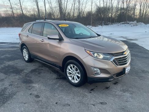 Used 2018 Chevrolet Equinox LT image 1